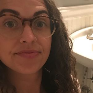 Meet your Posher, Victoria